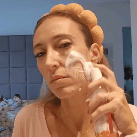janalaurentinooficial_1778075653_3891101100756488652_218799541.gif